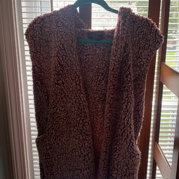 Sherpa Vest from LoveTree - Picture 7 of 7
